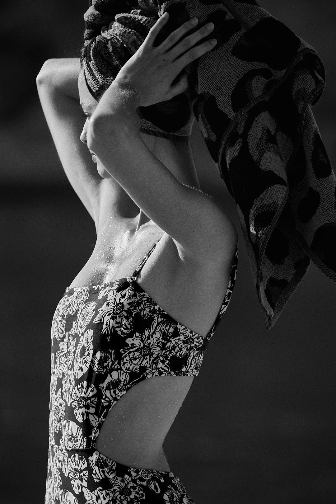Maillot de bain Ariane imprimé flower party marine et écru