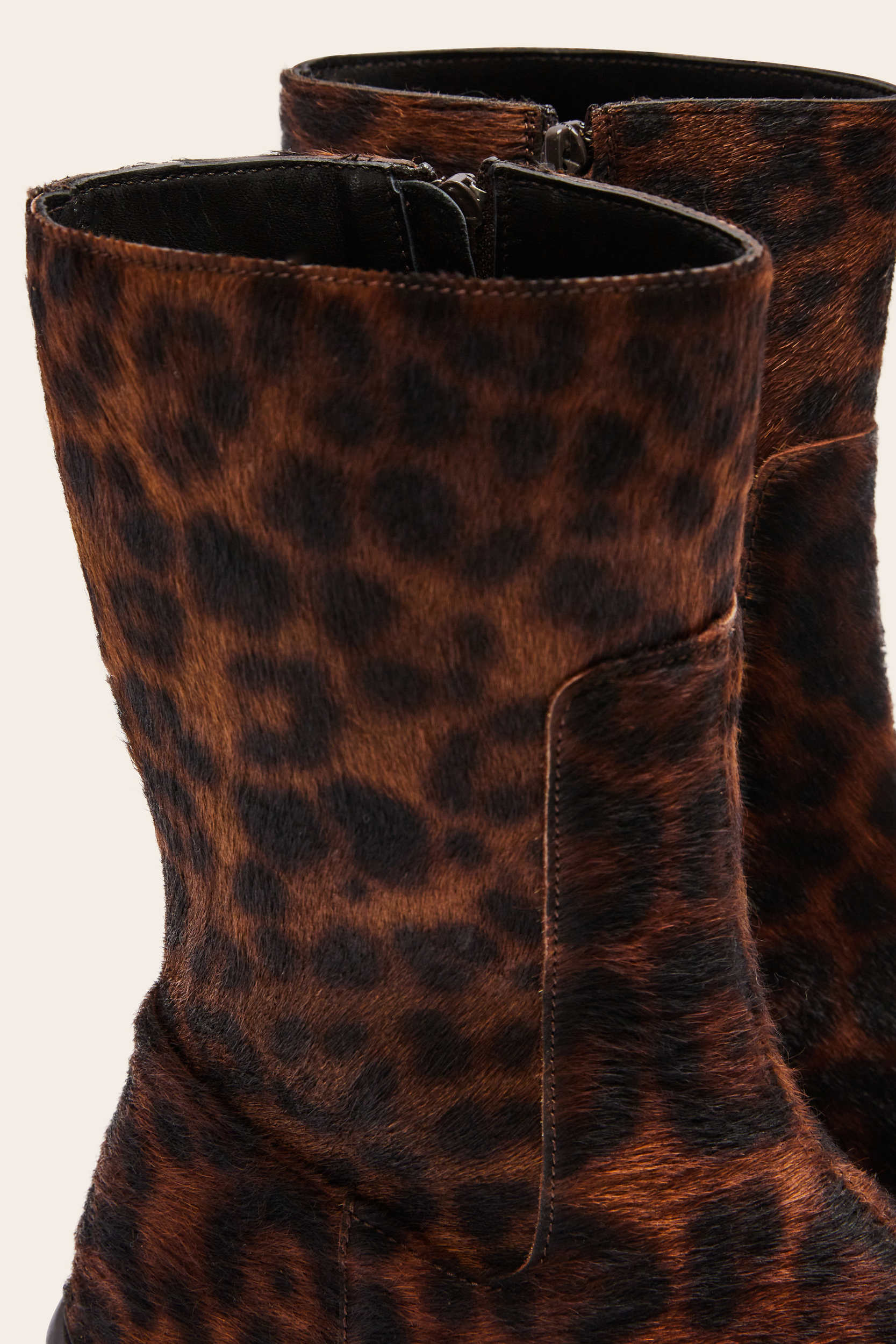 Bottines Léandra pony léopard fauve
